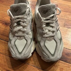 New Balance 9060 Sneakers